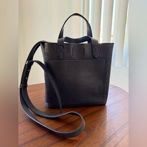 Madewell The Small Transport Crossbody 100% Leather in Deep Navy